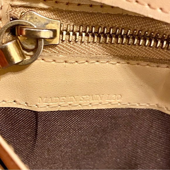 CELINE CROSSBODY WALLET ❤️ - Picture 4 of 10